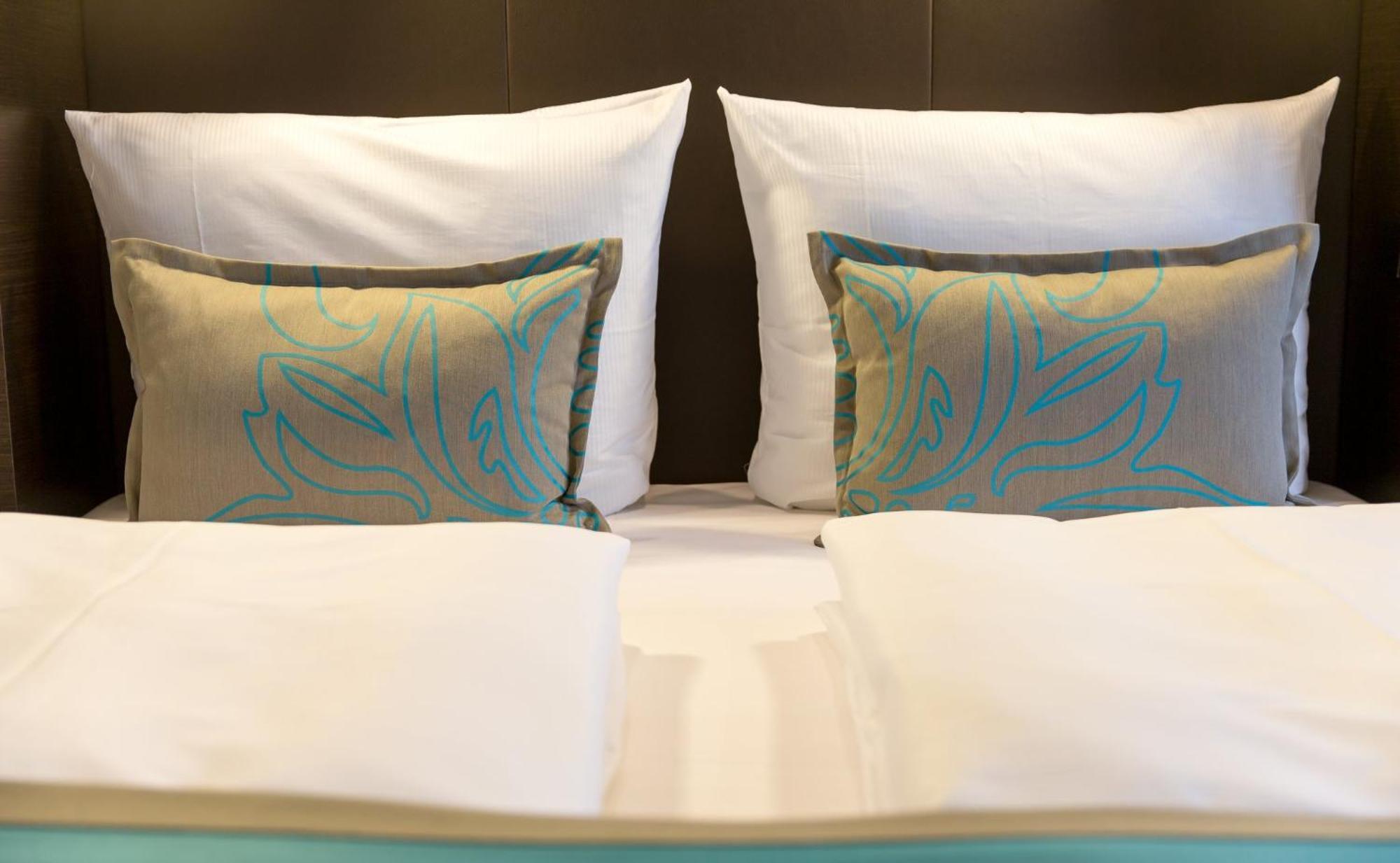 Motel One มัคเดอบวร์ก ภายนอก รูปภาพ