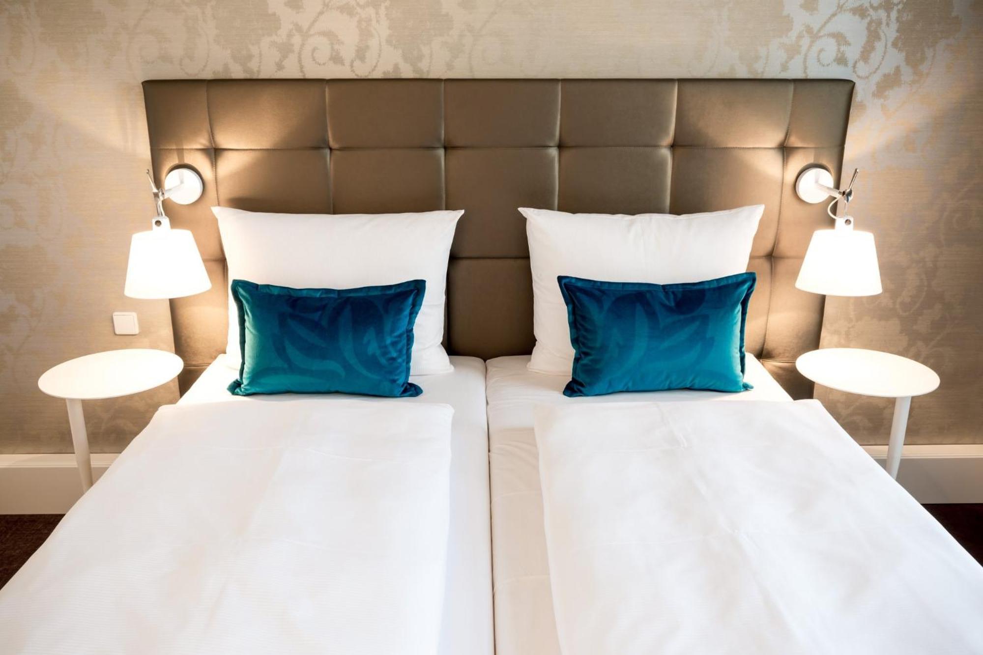 Motel One มัคเดอบวร์ก ภายนอก รูปภาพ